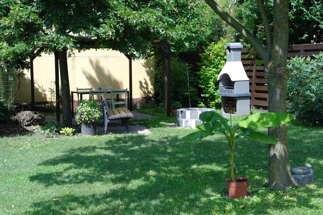 Nora Apartman Jula Exterior foto